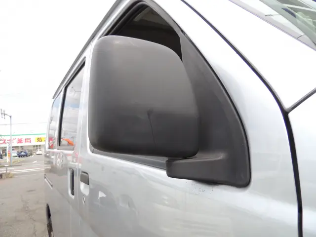 ダイハツ ハイゼットバン EBD-S321V(2WD)の写真3