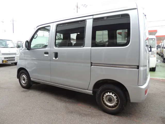 ダイハツ ハイゼットバン EBD-S321V(2WD)の写真17