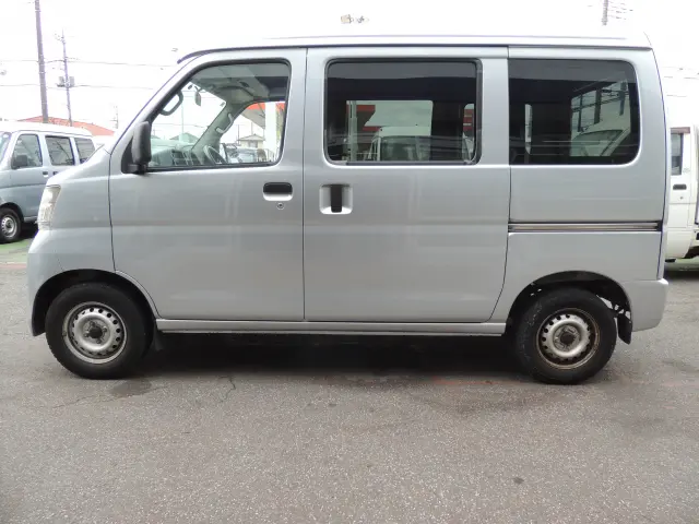 ダイハツ ハイゼットバン EBD-S321V(2WD)の写真18