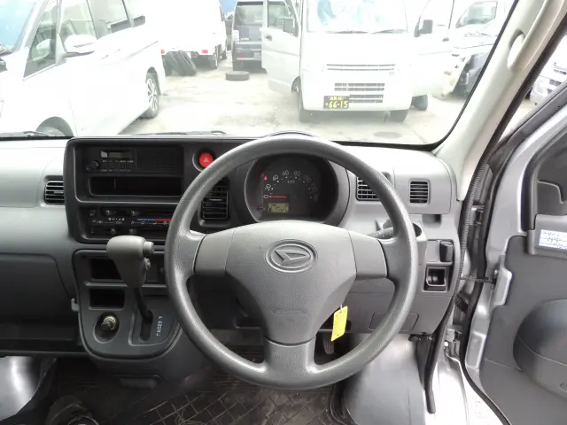 ダイハツ ハイゼットバン EBD-S321V(2WD)の写真25