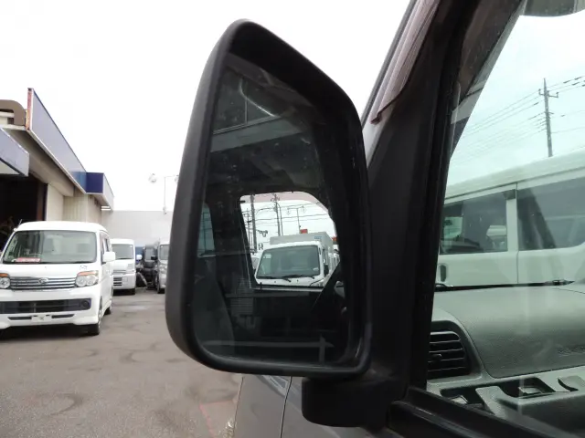 ダイハツ ハイゼットバン EBD-S321V(2WD)の写真6