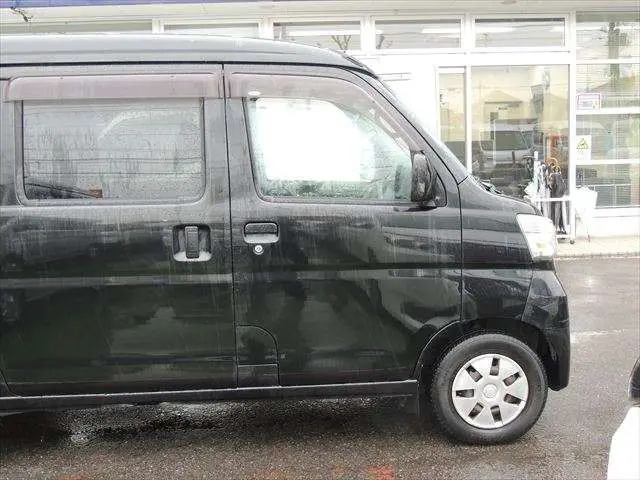 ダイハツ ハイゼットバン EBD-S321V(2WD)の写真5