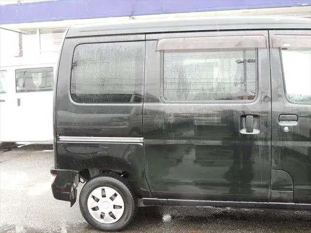 ダイハツ ハイゼットバン EBD-S321V(2WD)の写真6