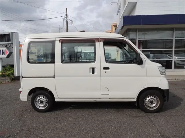 ダイハツ ハイゼットバン EBD-S321V(2WD)の写真5