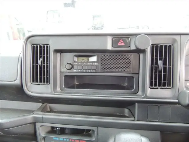 ダイハツ ハイゼットバン EBD-S321V(2WD)の写真32