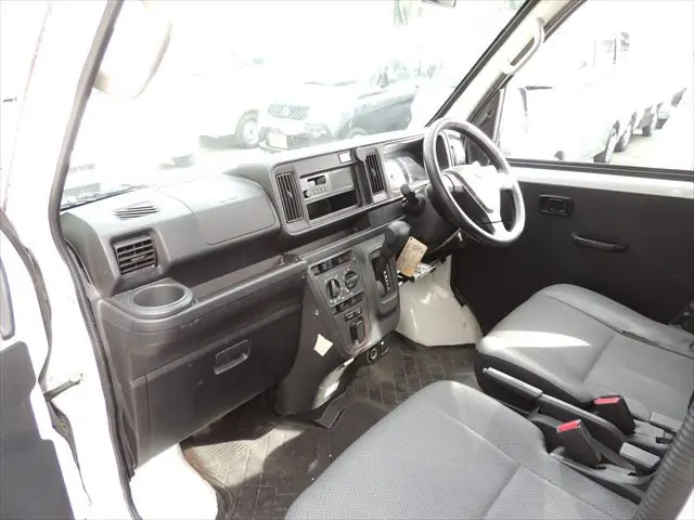 ダイハツ ハイゼットバン EBD-S321V(2WD)の写真45