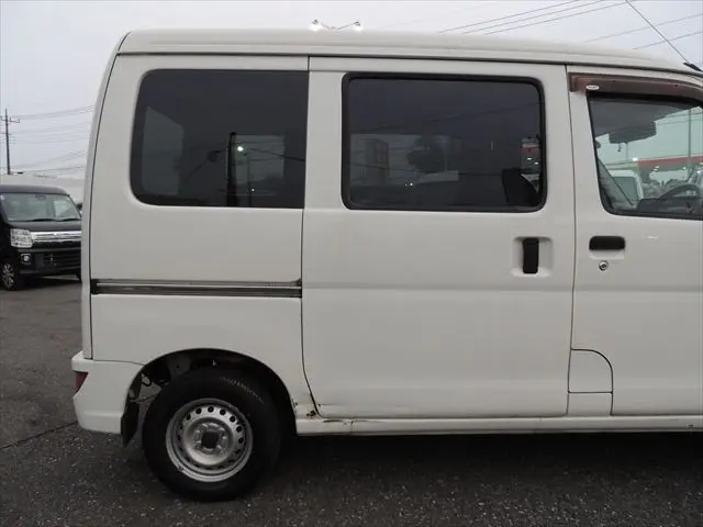 ダイハツ ハイゼットバン EBD-S321V(2WD)の写真12