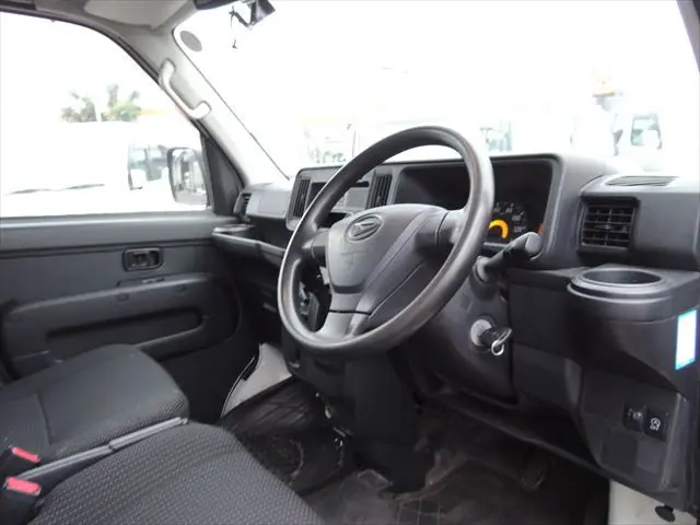 ダイハツ ハイゼットバン EBD-S321V(2WD)の写真31