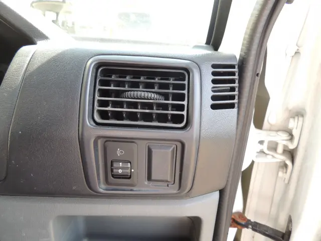 日産 クリッパートラック GBD-U71T(2WD)の写真33