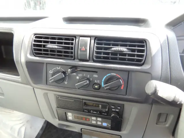 日産 クリッパートラック GBD-U71T(2WD)の写真34