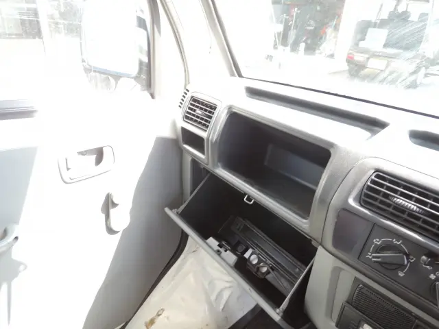 日産 クリッパートラック GBD-U71T(2WD)の写真38
