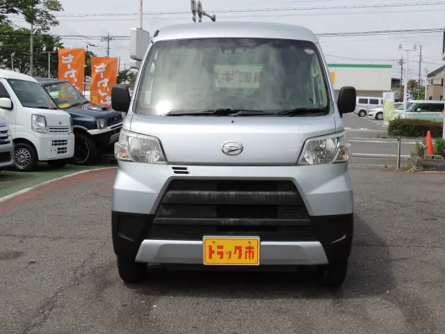 ダイハツ ハイゼットバン EBD-S321V(2WD)の写真2