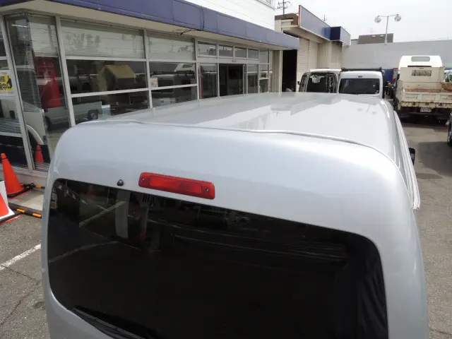 ダイハツ ハイゼットバン EBD-S321V(2WD)の写真18