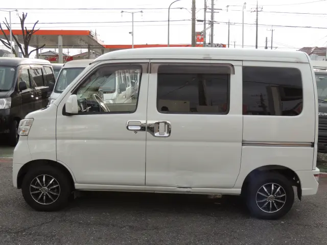 ダイハツ ハイゼットバン EBD-S321V(2WD)の写真11