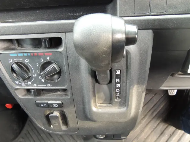 ダイハツ ハイゼットバン EBD-S321V(2WD)の写真41