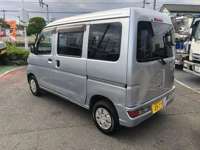 ダイハツ ハイゼットバン EBD-S321V(2WD)の写真6