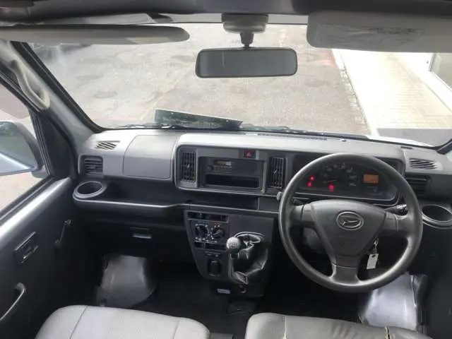 ダイハツ ハイゼットバン EBD-S321V(2WD)の写真28