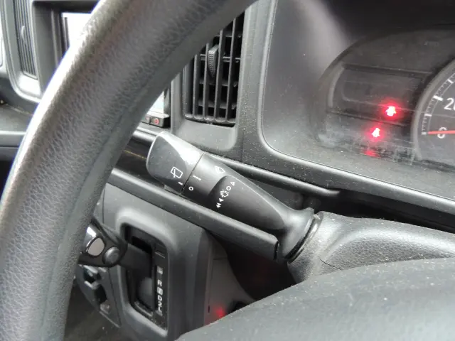 ダイハツ ハイゼットバン 3BD-S321V(2WD)の写真32
