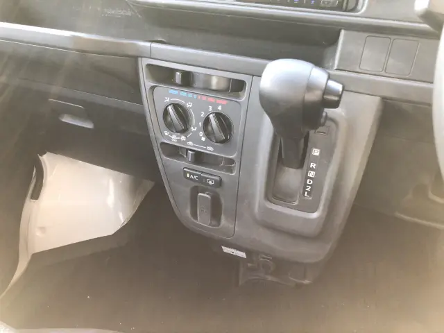 ダイハツ ハイゼットバン 5BD-S321V(2WD)の写真43