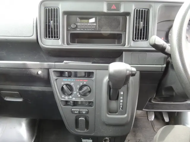 ダイハツ ハイゼットバン 3BD-S321V(2WD)の写真35