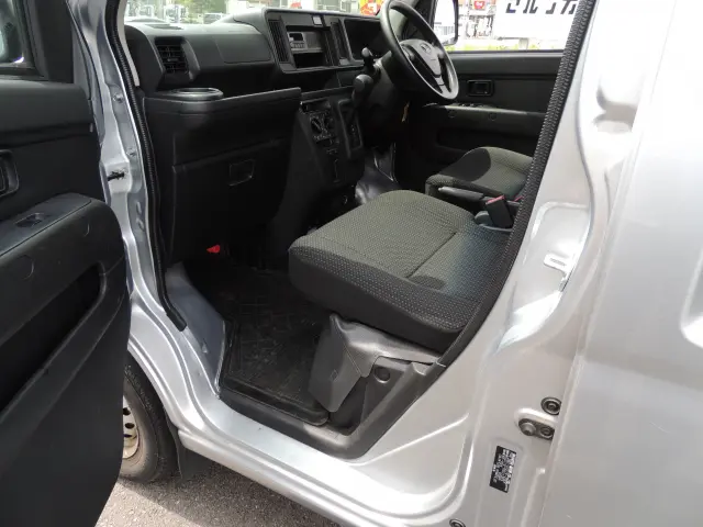ダイハツ ハイゼットバン 3BD-S321V(2WD)の写真43