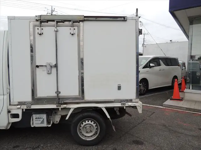日産 クリッパートラック GBD-U71T(2WD)の写真18