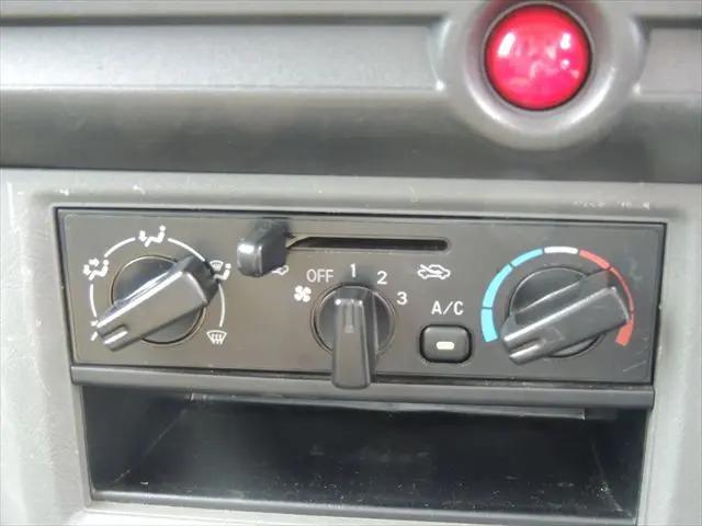 日産 クリッパートラック GBD-U71T(2WD)の写真43