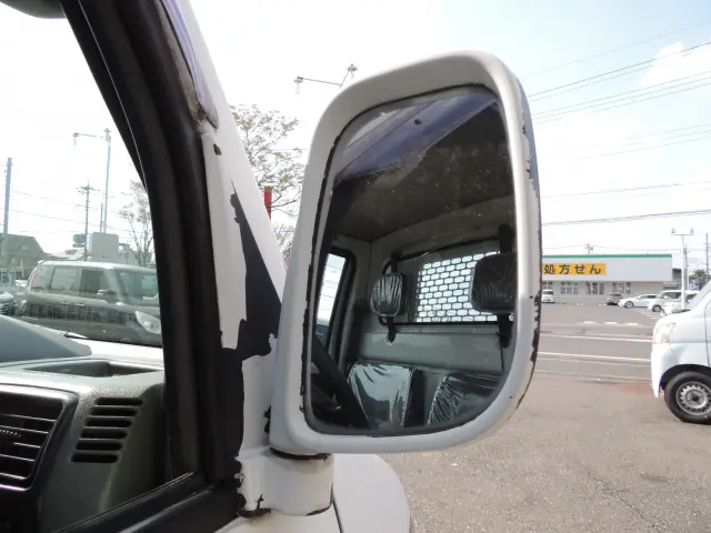 三菱 ミニキャブトラック GBD-U62T(4WD)の写真25