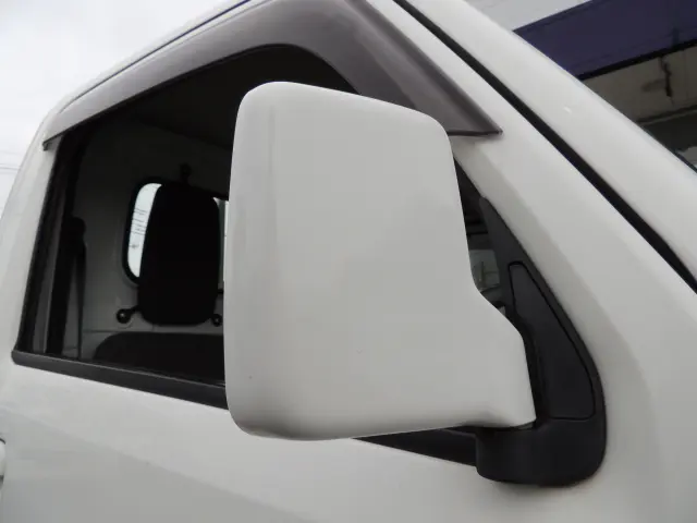 三菱 ミニキャブトラック EBD-DS16T(4WD)の写真3