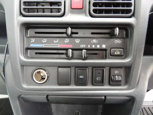 三菱 ミニキャブトラック EBD-DS16T(4WD)の写真39