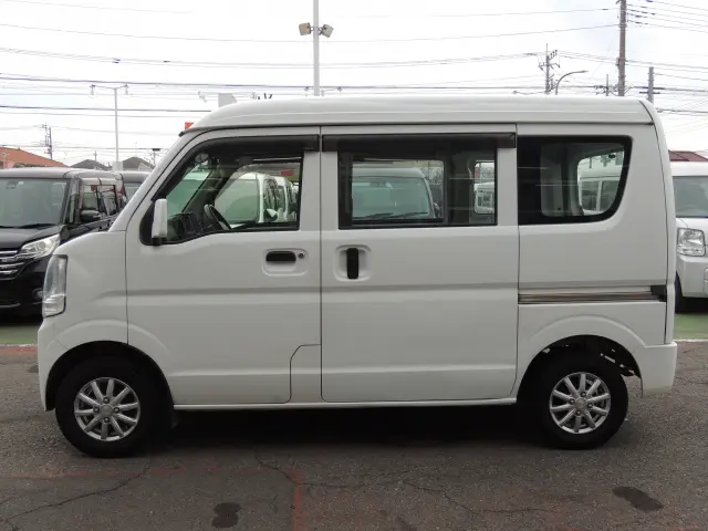 三菱 ミニキャブバン HBD-DS17V(2WD)の写真11