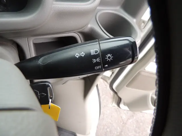 三菱 ミニキャブバン HBD-DS17V(2WD)の写真32