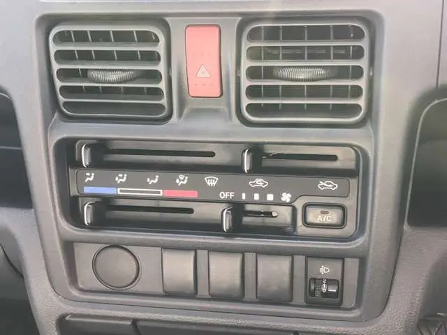スズキ キャリイ EBD-DA16T(2WD)の写真31