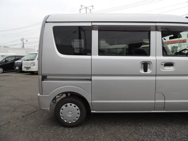 日産 クリッパーバン HBD-DR17V(4WD)の写真11
