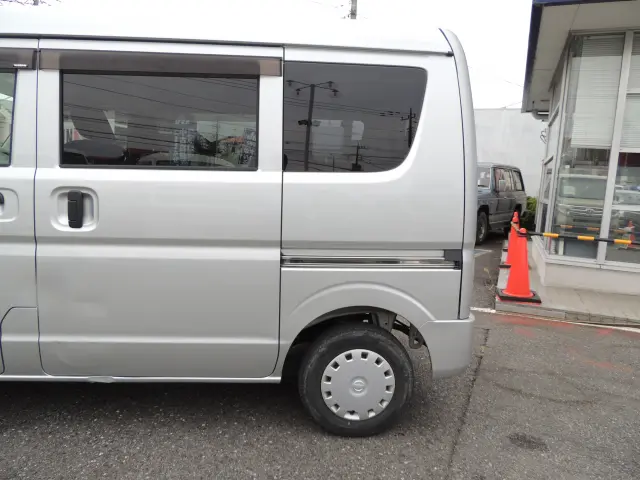日産 クリッパーバン HBD-DR17V(4WD)の写真16