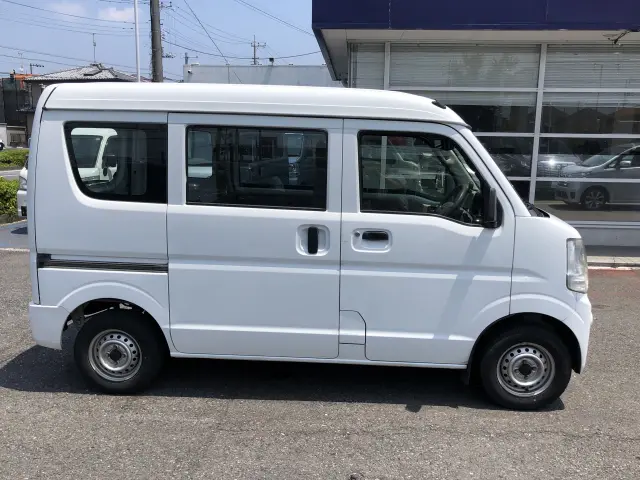 日産 クリッパーバン HBD-DR17V(4WD)の写真5