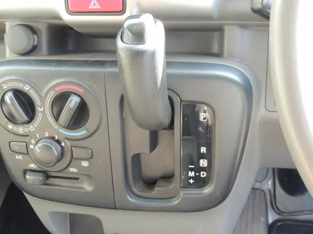 スズキ エブリイ HBD-DA17V(2WD)の写真24