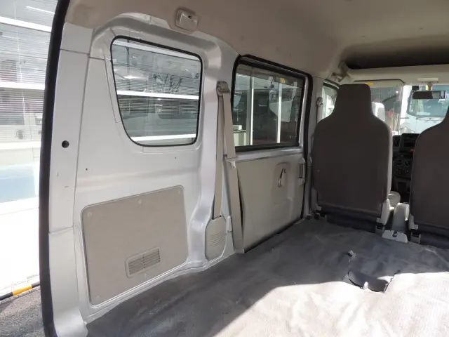 スズキ エブリイ HBD-DA17Vの写真27