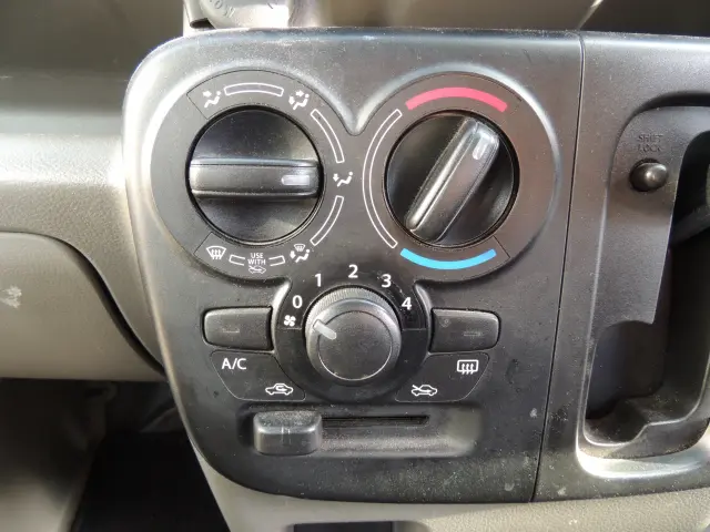 スズキ エブリイ HBD-DA17V(2WD)の写真31