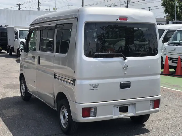 スズキ エブリイ HBD-DA17V(2WD)の写真9