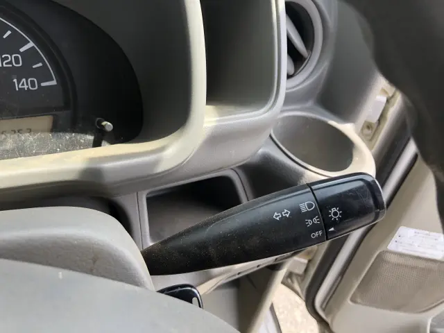 スズキ エブリイ HBD-DA17V(2WD)の写真36