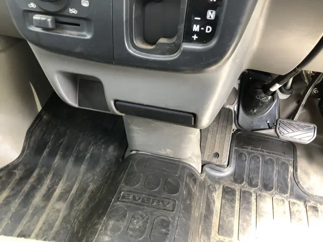 スズキ エブリイ HBD-DA17V(2WD)の写真42