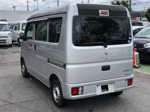 スズキ エブリイ HBD-DA17V(2WD)の写真9
