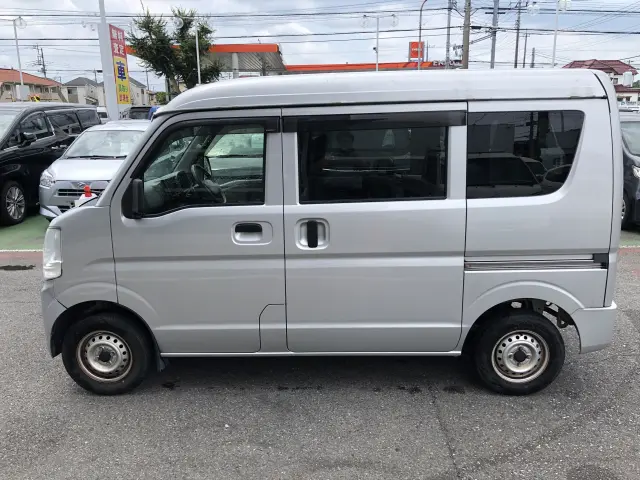スズキ エブリイ HBD-DA17V(2WD)の写真11