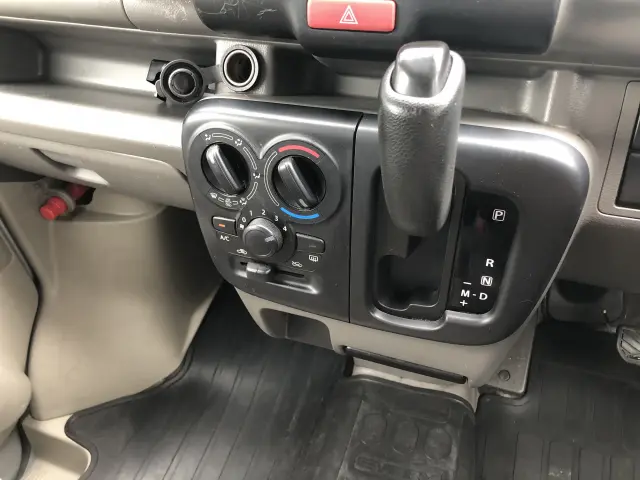 スズキ エブリイ HBD-DA17V(2WD)の写真41