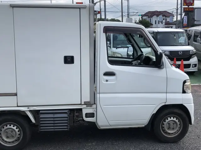 三菱 ミニキャブトラック GBD-U61T(2WD)の写真6