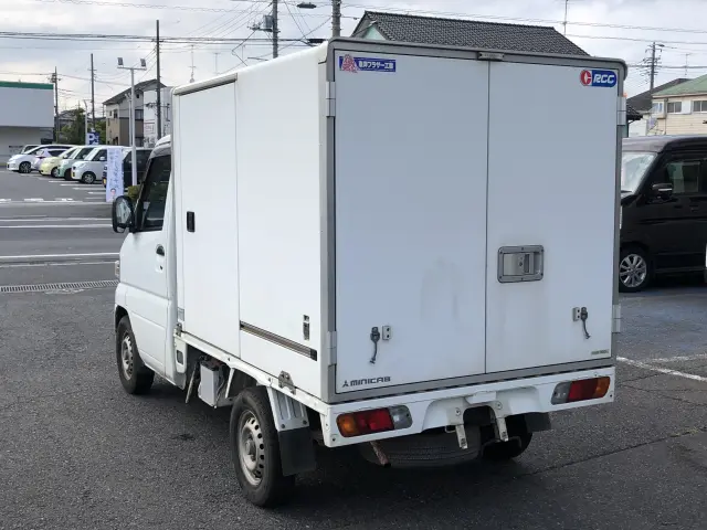 三菱 ミニキャブトラック GBD-U61T(2WD)の写真12