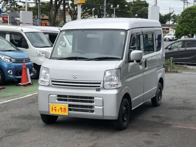スズキ エブリイ HBD-DA17V(4WD)の写真1