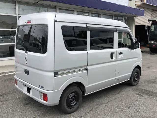 スズキ エブリイ HBD-DA17V(4WD)の写真6