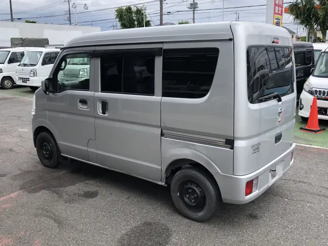 スズキ エブリイ HBD-DA17V(4WD)の写真10
